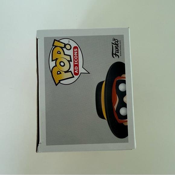 Funko Ad Icons Hamburglar Figure #87 - Picture 4 of 9